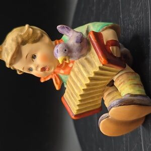 HUMMEL 1989 “Let’s Sing” Bird Accordion Figurine TMK6 110/0 w/ Original Box!